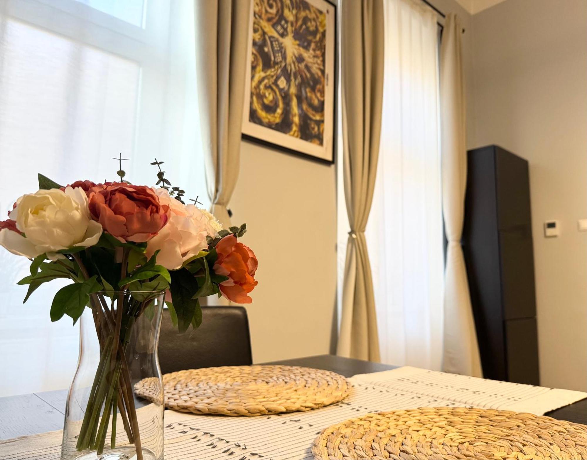 Apartment Alice - Andrassy Street Budapest